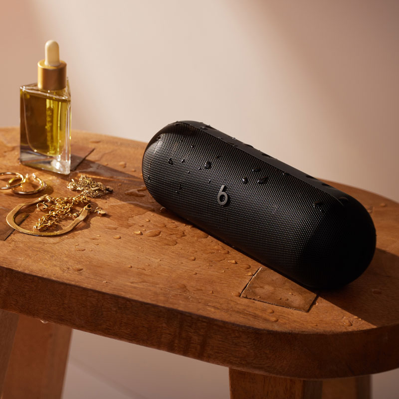 Beats Pill Black 4