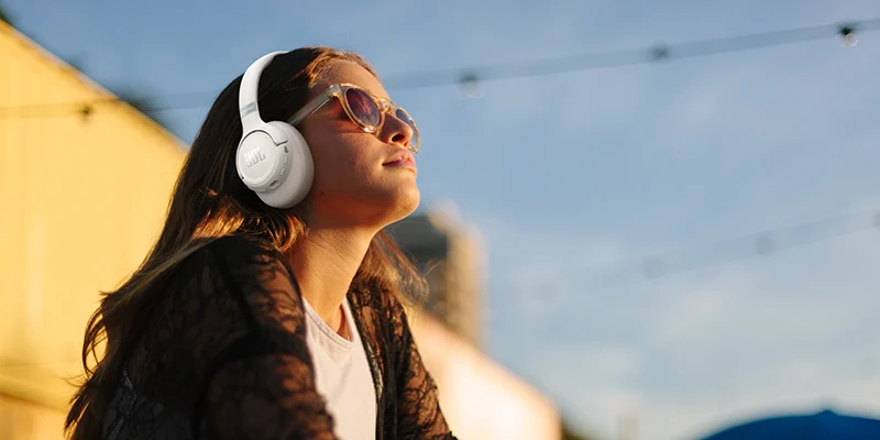 JBL TUNE 730BT 4