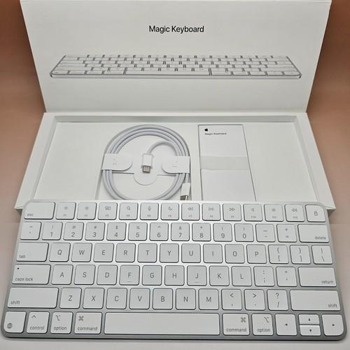 APPLE MAGIC KEYBOARD  3