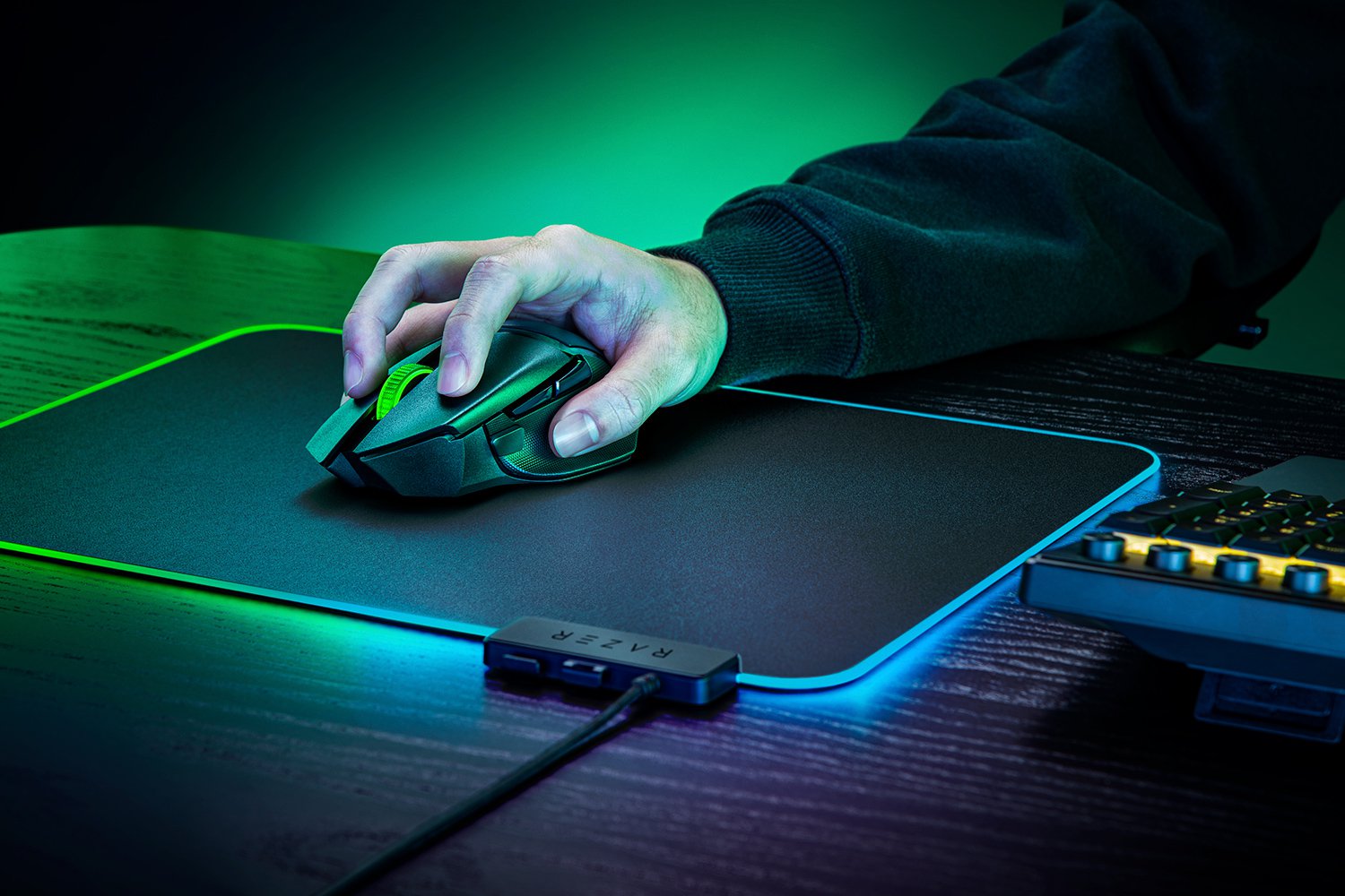 Razer Basilisk V3 X HyperSpeed Wireless Gaming Mouse 2